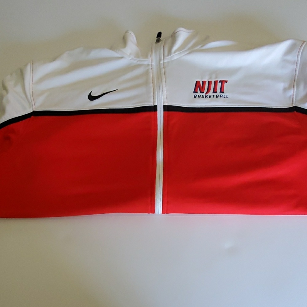 Mens nike XL dri-fit full zip jacket - Picture 3 of 3